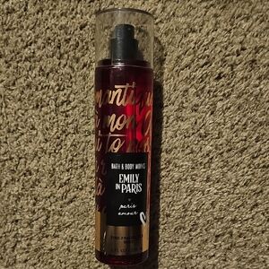 Bath & Body Works Emily in Paris Fragrance Mist - Burgundy